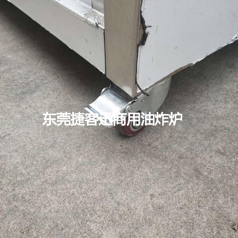 豆制品加工厂专用油炸炉!油炸锅源头工厂定制设备解决豆渣发黑难题